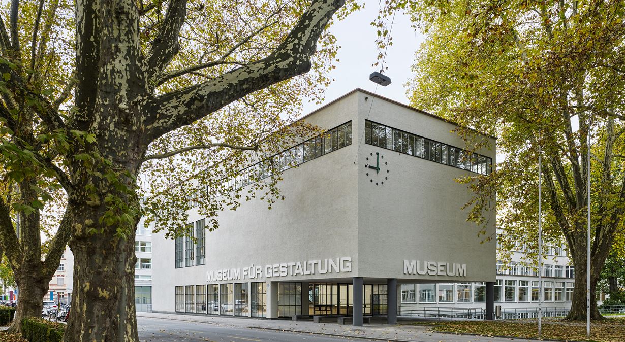 Studied at HGKZ (ZHdK), Zurich